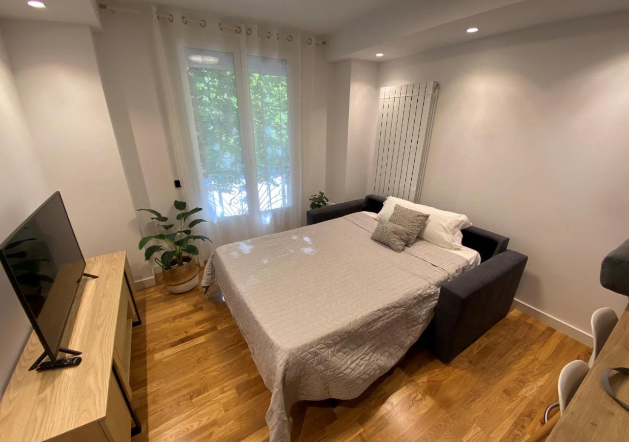 Alojamiento En Pleno Centro Con Wifi Y Aire Acondicionado Logrono Exterior photo