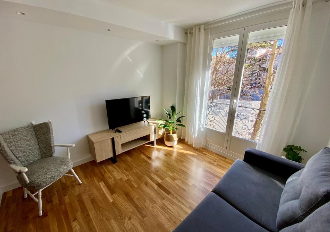 Alojamiento En Pleno Centro Con Wifi Y Aire Acondicionado Logrono Exterior photo